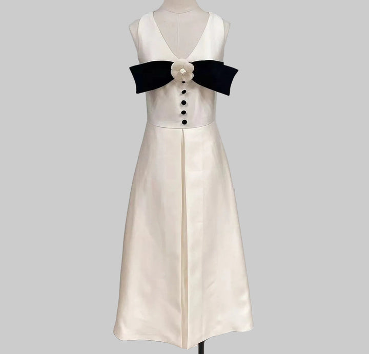 sleeveless midi dress with contrast bow detail – BOW