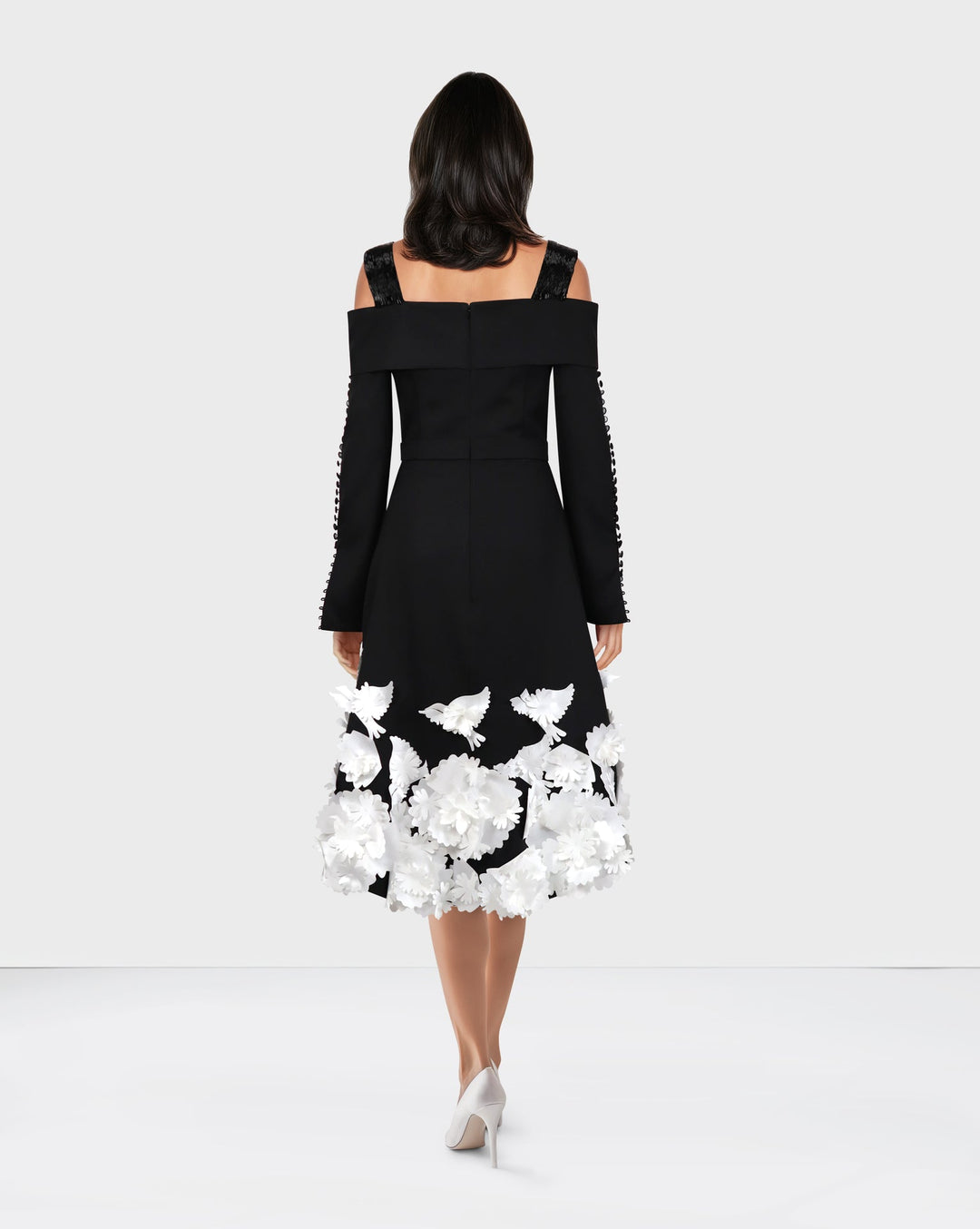 Little black dress with 3D flowered bottom -ODD- JOLLA