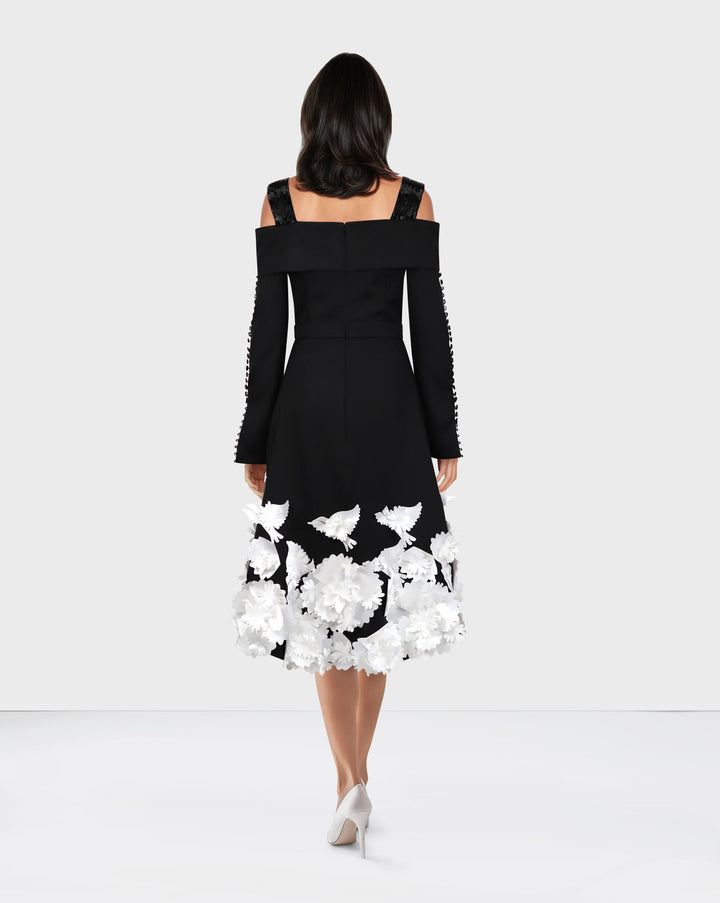 Little black dress with 3D flowered bottom -ODD- JOLLA