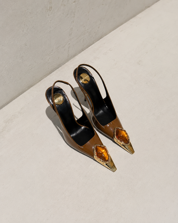 black patent slingback heels with emerald toe embellishment – ZARIA