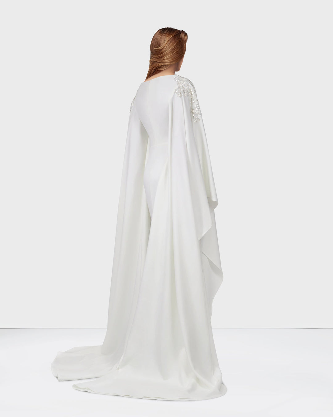 Sequinned shoulders dress with floor-length sleeves