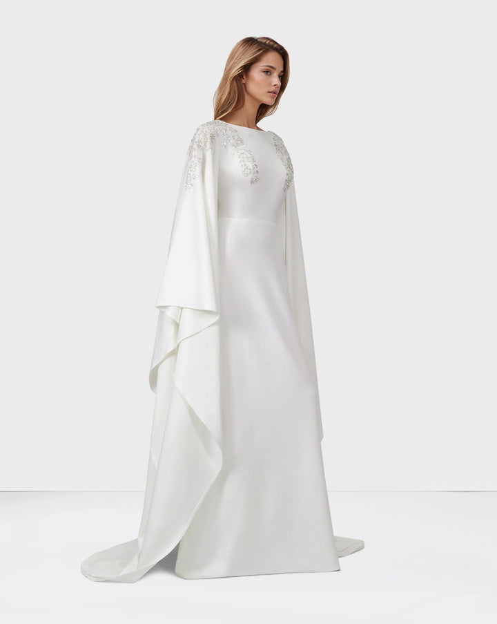 Sequinned shoulders dress with floor-length sleeves