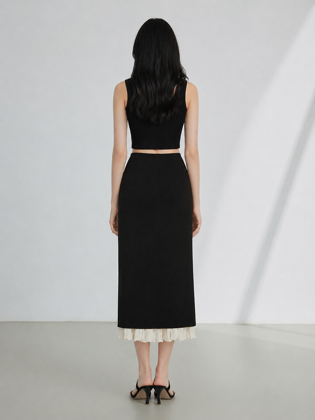Black Midi Skirt with Contrast Ruffle Hem – ÉLANCE