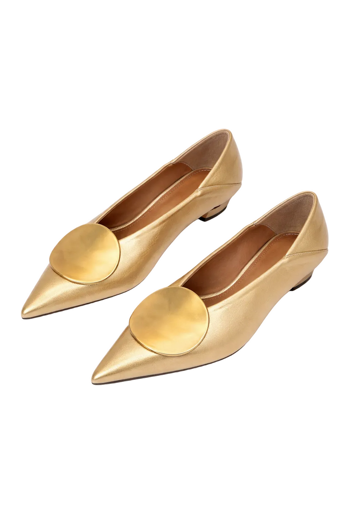 pointed-toe flats with oversized gold disc detail – RUBINA
