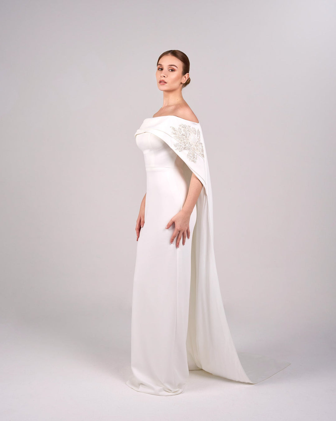 ODD-Strapless Sequined dress with a long train