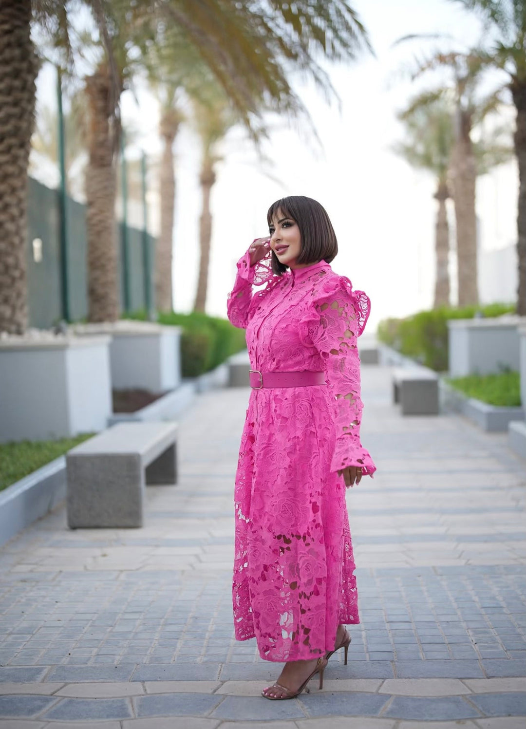 long-sleeve lace midi dress with ruffled shoulders – IVORIE