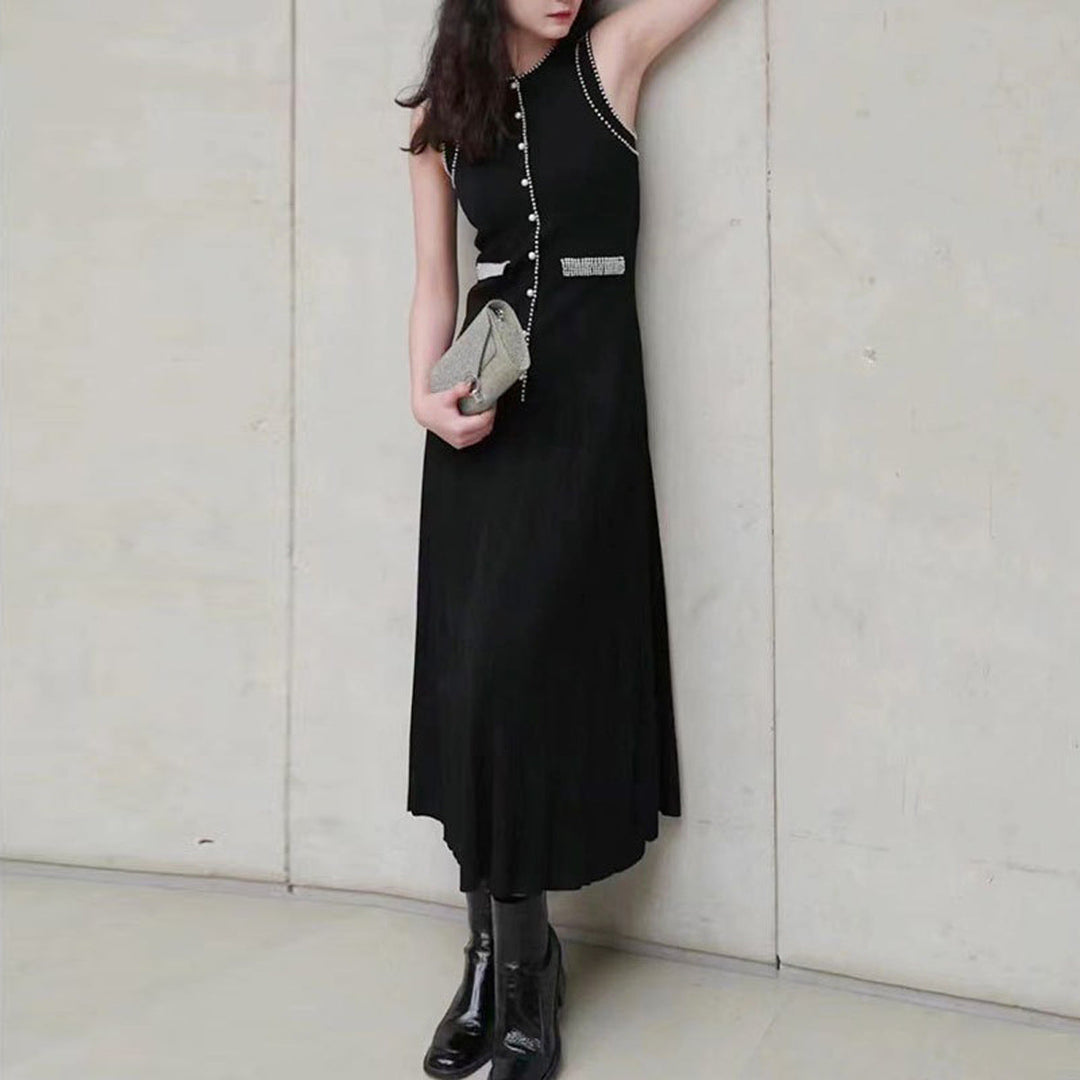 sleeveless pleated knit dress with pearl buttons – CELINEXI