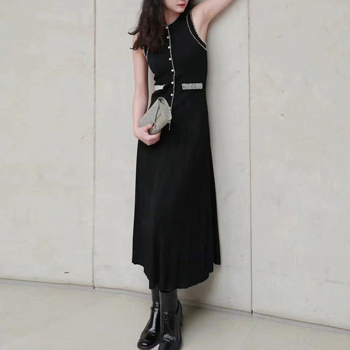 sleeveless pleated knit dress with pearl buttons – CELINEXI