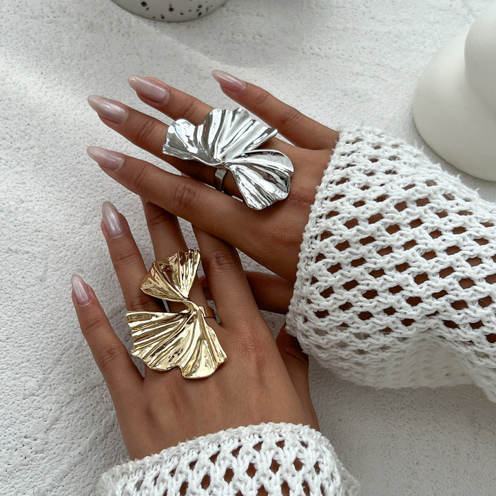Sculpted Leaf Statement Ring – ASMA