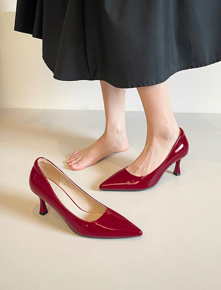 pointed-toe patent leather pumps with mid heel - LINABU
