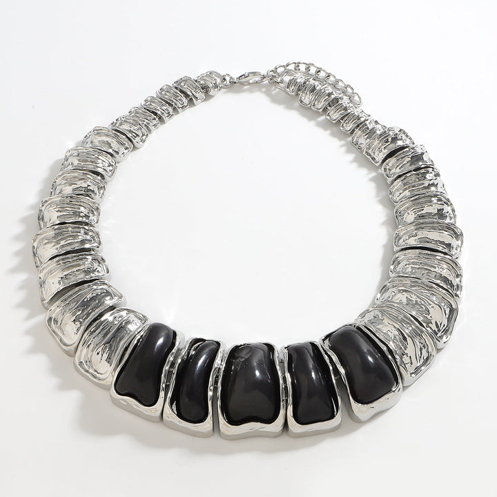chunky textured collar necklace with brown resin stones – ZARIA