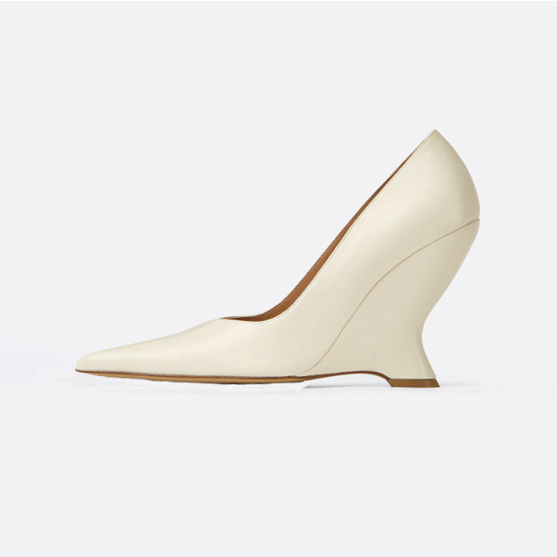 Croc-Embossed Sculpted Wedge Heels – VIOLETTE