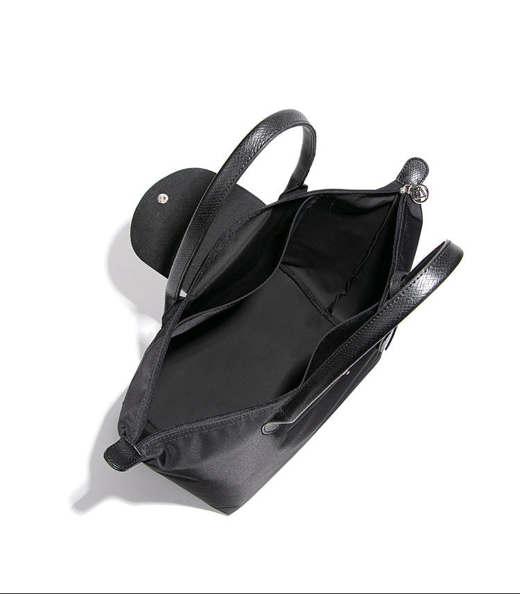 Classic Leather Tote Bag – NOIR