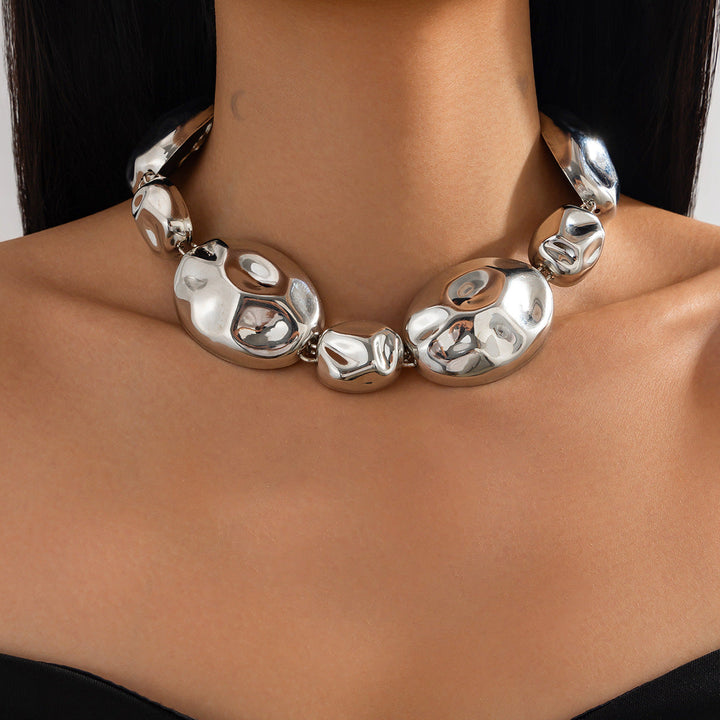 bold sculpted gold statement set with chunky collar – VERA