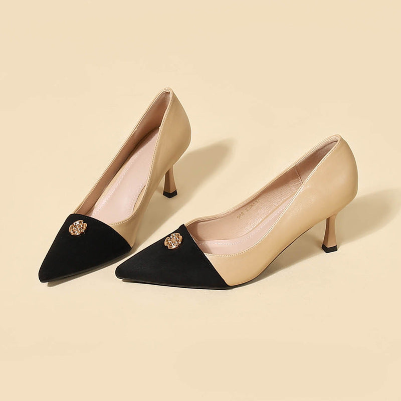 two-tone pointed toe pumps with gold emblem – ELEGANCE