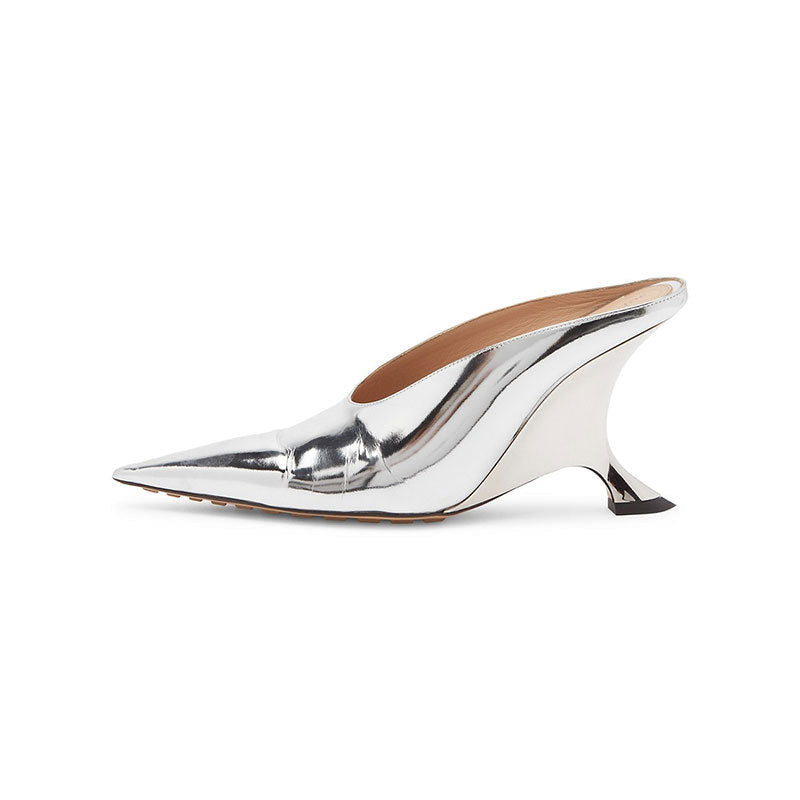 Patent Leather Sculpted Wedge Mule Heels – ORÉA