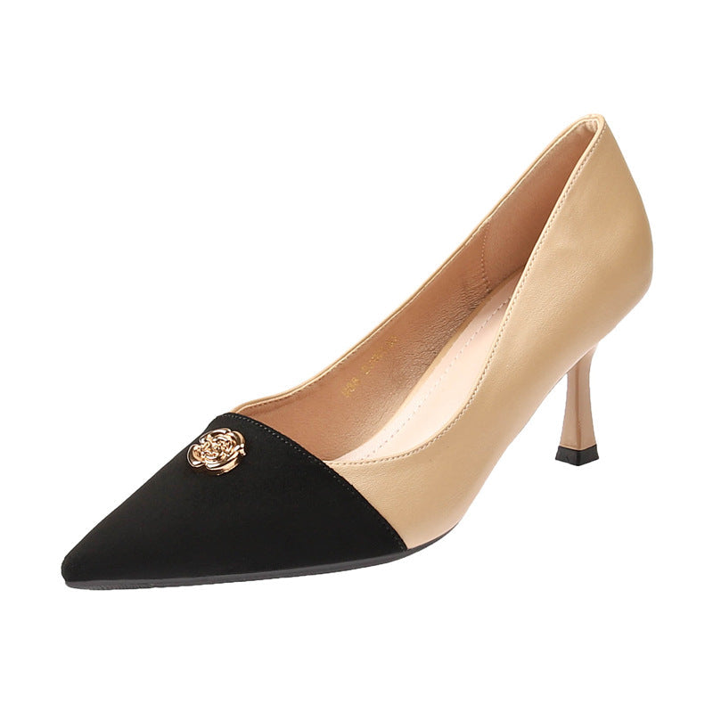 two-tone pointed toe pumps with gold emblem – ELEGANCE