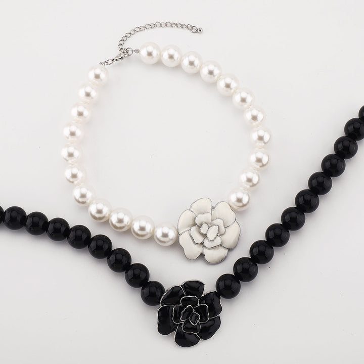 chunky pearl necklace with camellia flower centerpiece – NOIRY