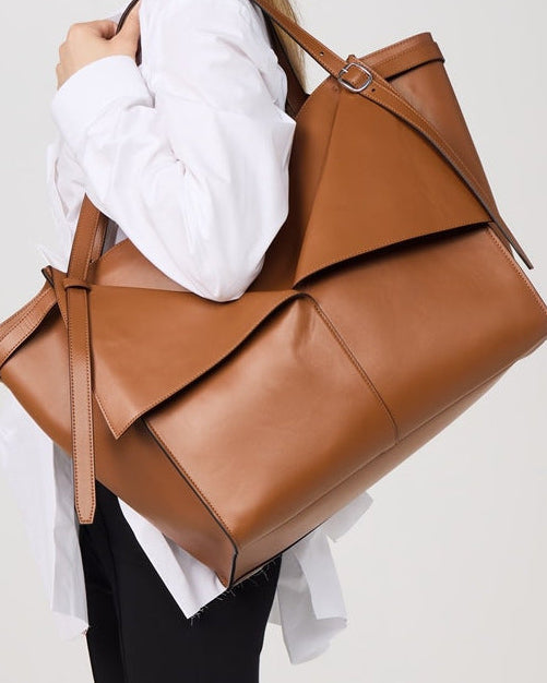 structured origami tote bag with double straps – NIA