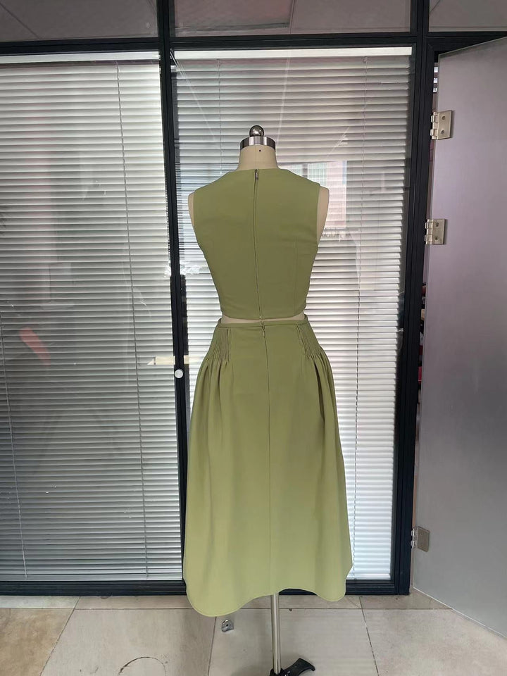 sleeveless pleated midi dress with embroidered bodice - Adellah
