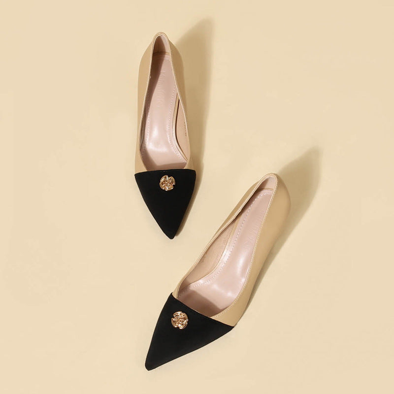 two-tone pointed toe pumps with gold emblem – ELEGANCE
