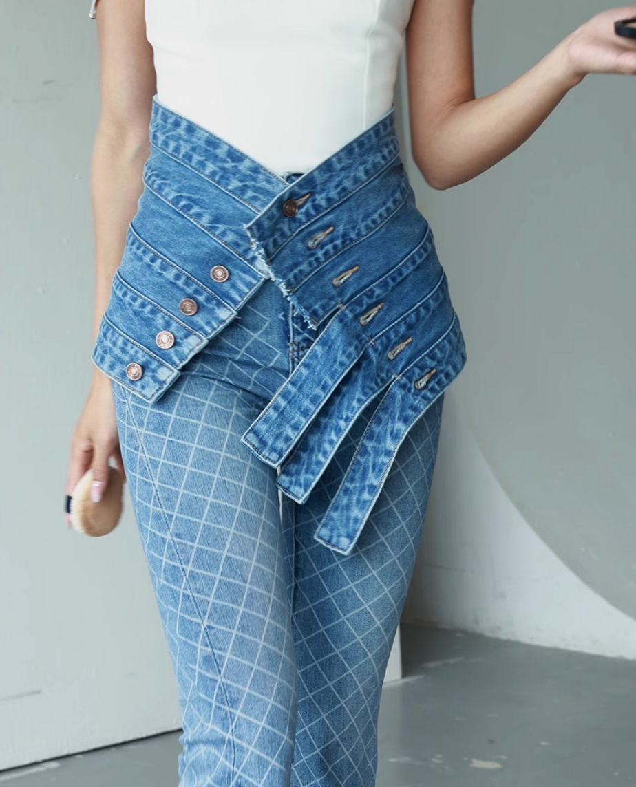 asymmetrical denim belt with layered button straps –Teiuc