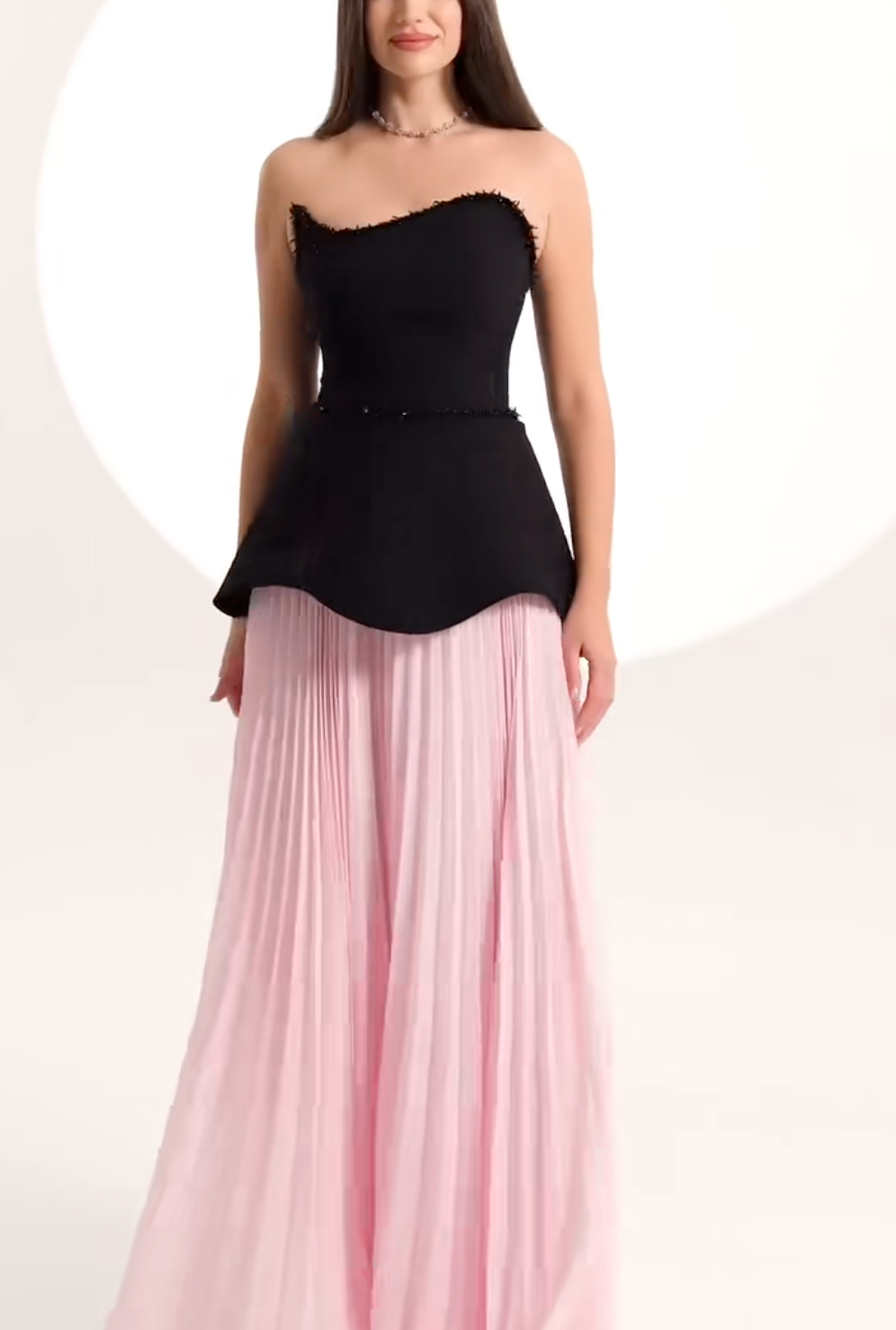 Strapless pleated dress with sculpted bodice – NOIR ROSE-1