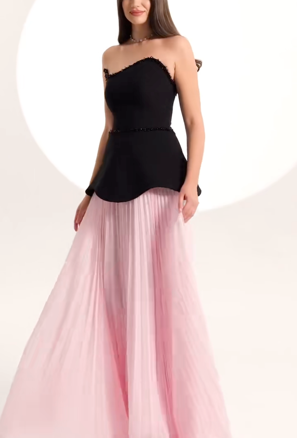 Strapless pleated dress with sculpted bodice – NOIR ROSE-1