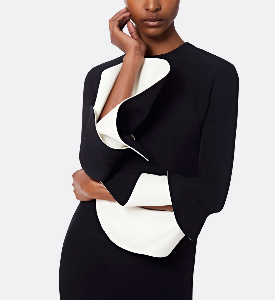 long-sleeve fishtail gown with contrast cuff flares – NOLED-1