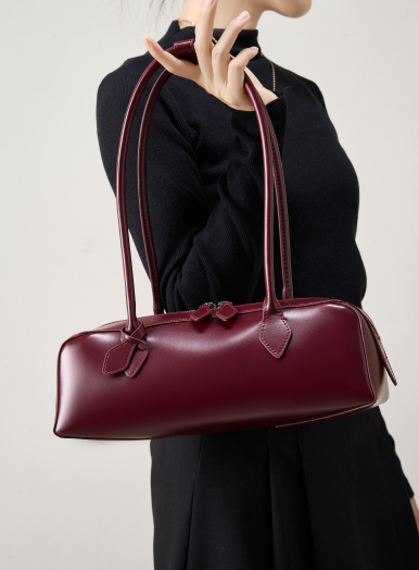 sleek rectangular leather shoulder bag with double zip – MONA
