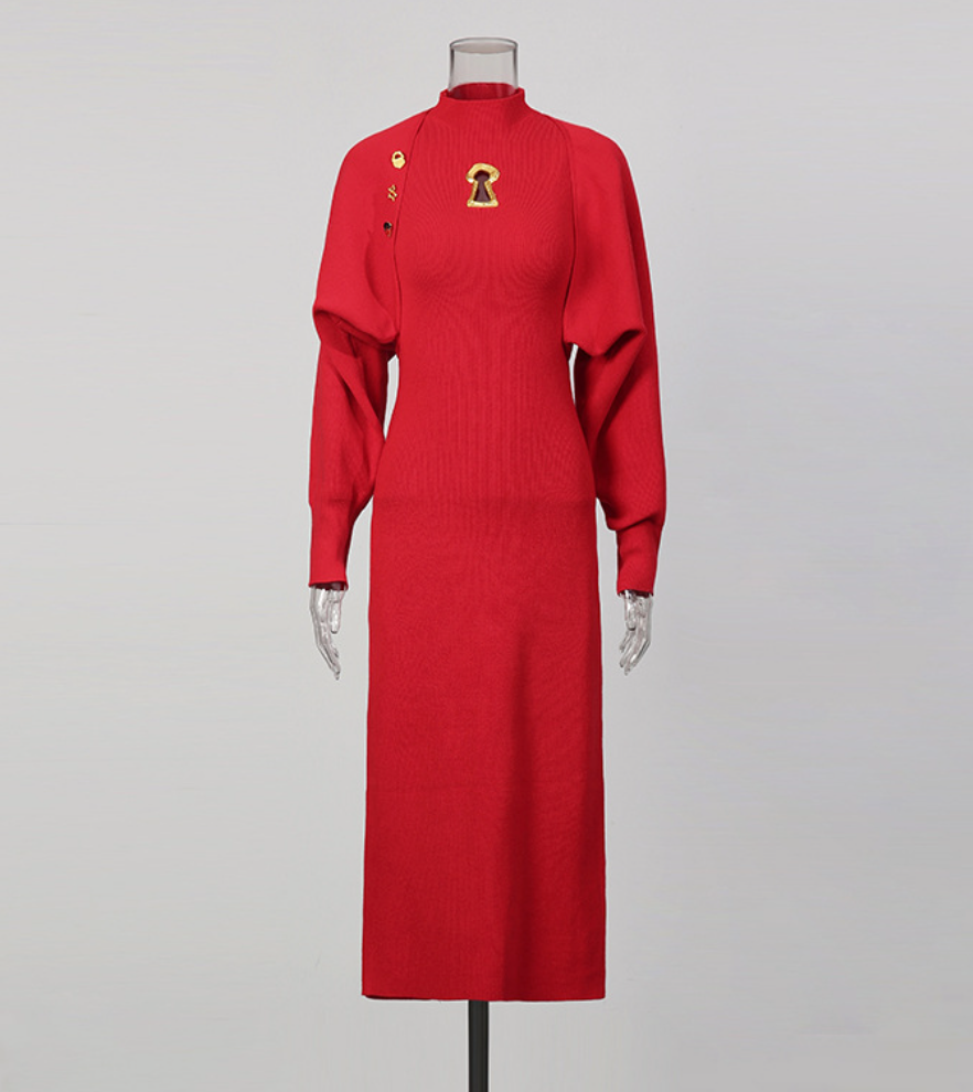high-neck long sleeve maxi dress with gold brooch – EMPRESS