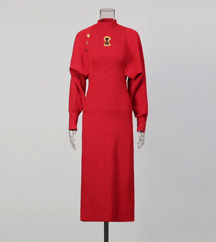 high-neck long sleeve maxi dress with gold brooch – EMPRESS