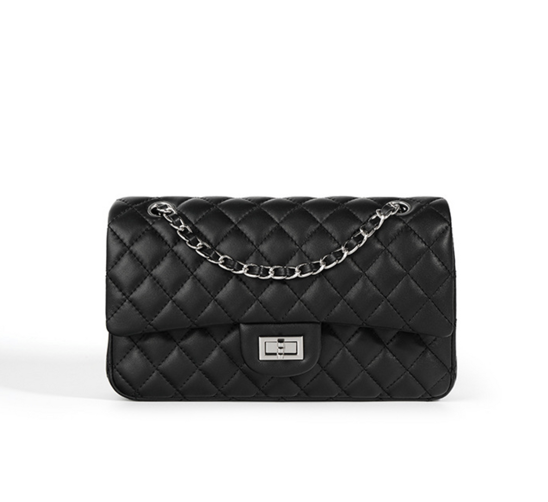Black Quilted Chain Shoulder Bag – LUNÉVA