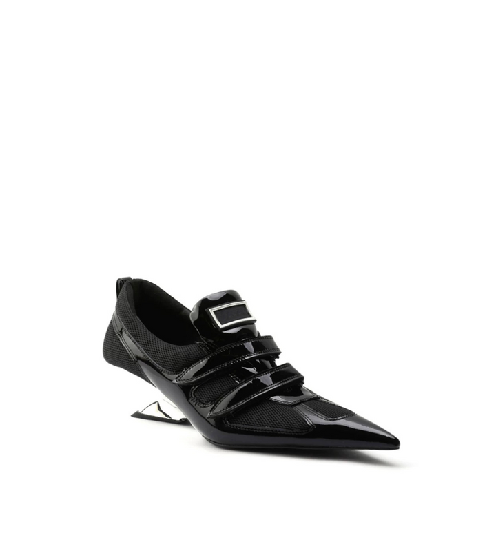 Futuristic Metallic Pointed Sneakers - Avant