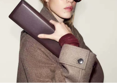 elongated hard-case evening clutch with chain strap – ESPRESSA