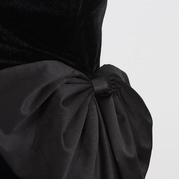 strapless velvet gown with oversized side bow – ODD- NOIRUV