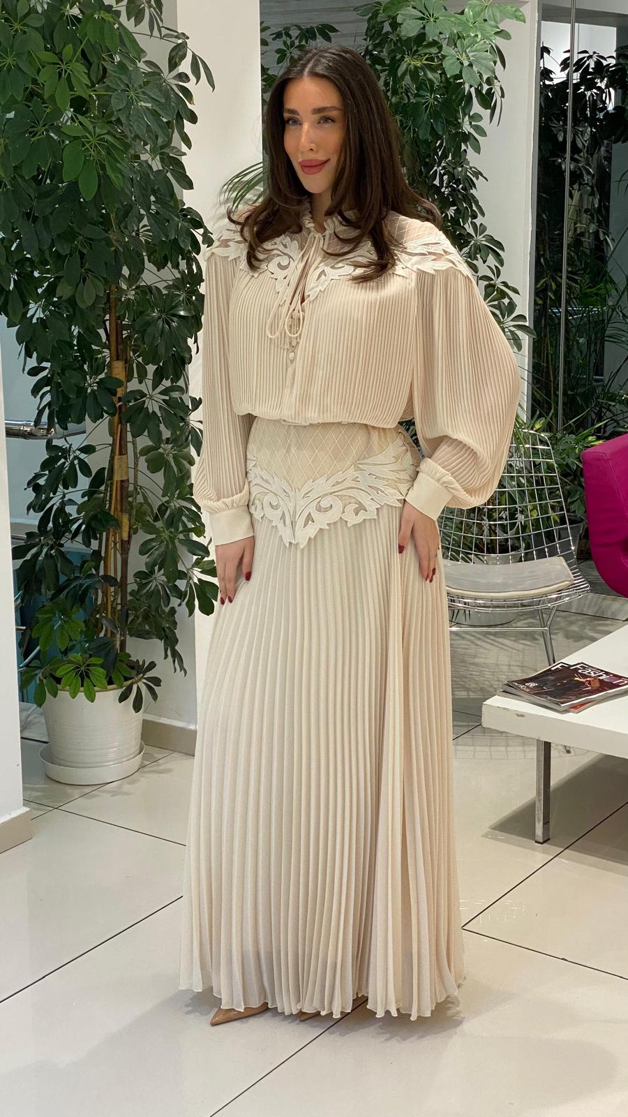 pleated maxi dress with embroidered neckline and waist detail – ODD- ELYSEE