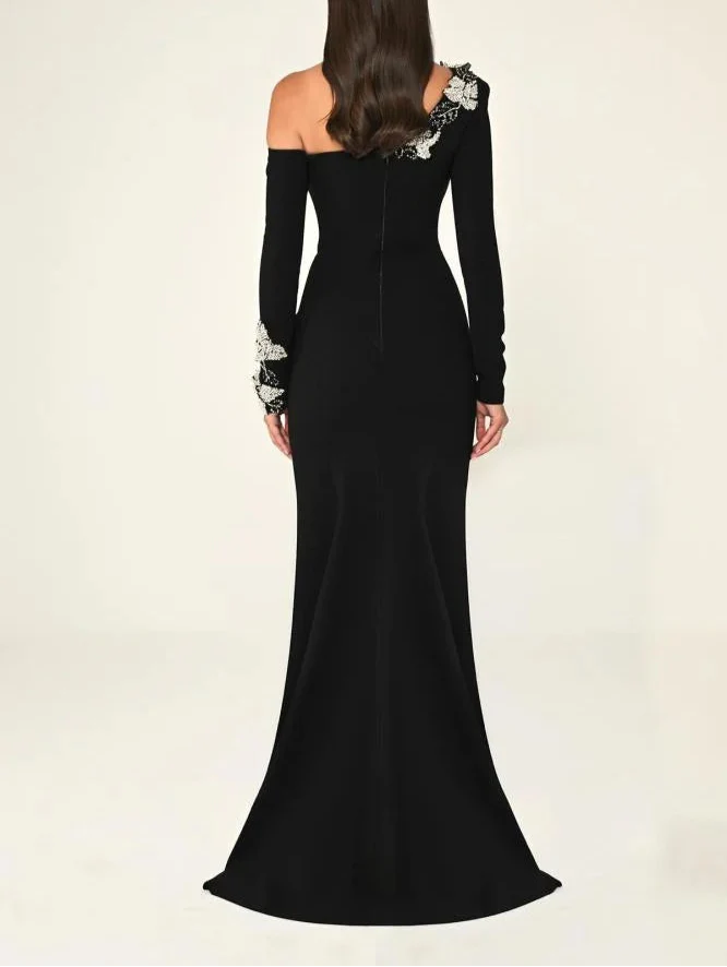 One-sleeve column dress with floral appliqué and front slit – NOIR BELLA - 1