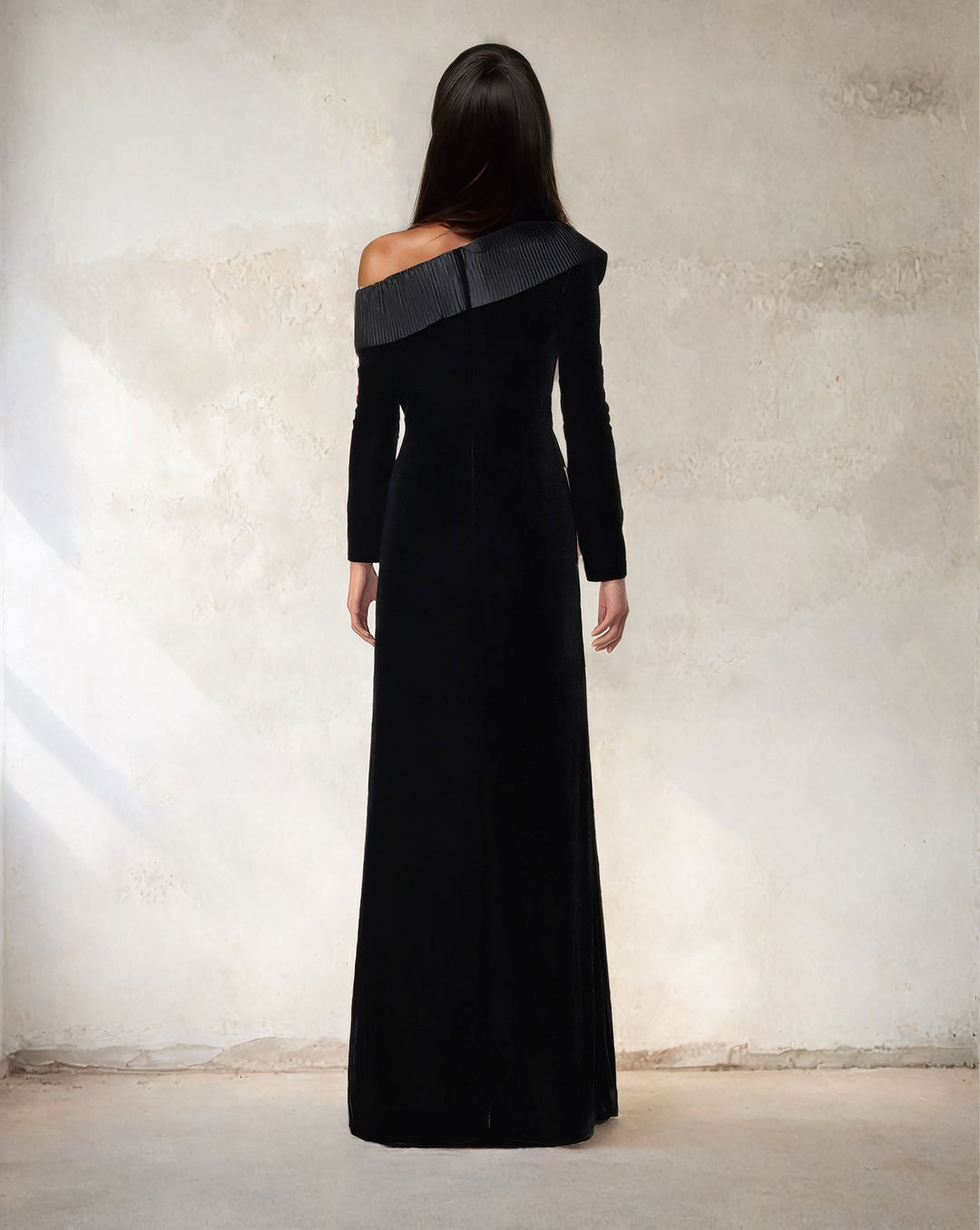 velvet column dress with crumple ruffle and long sleeves - ODD-QOLEN